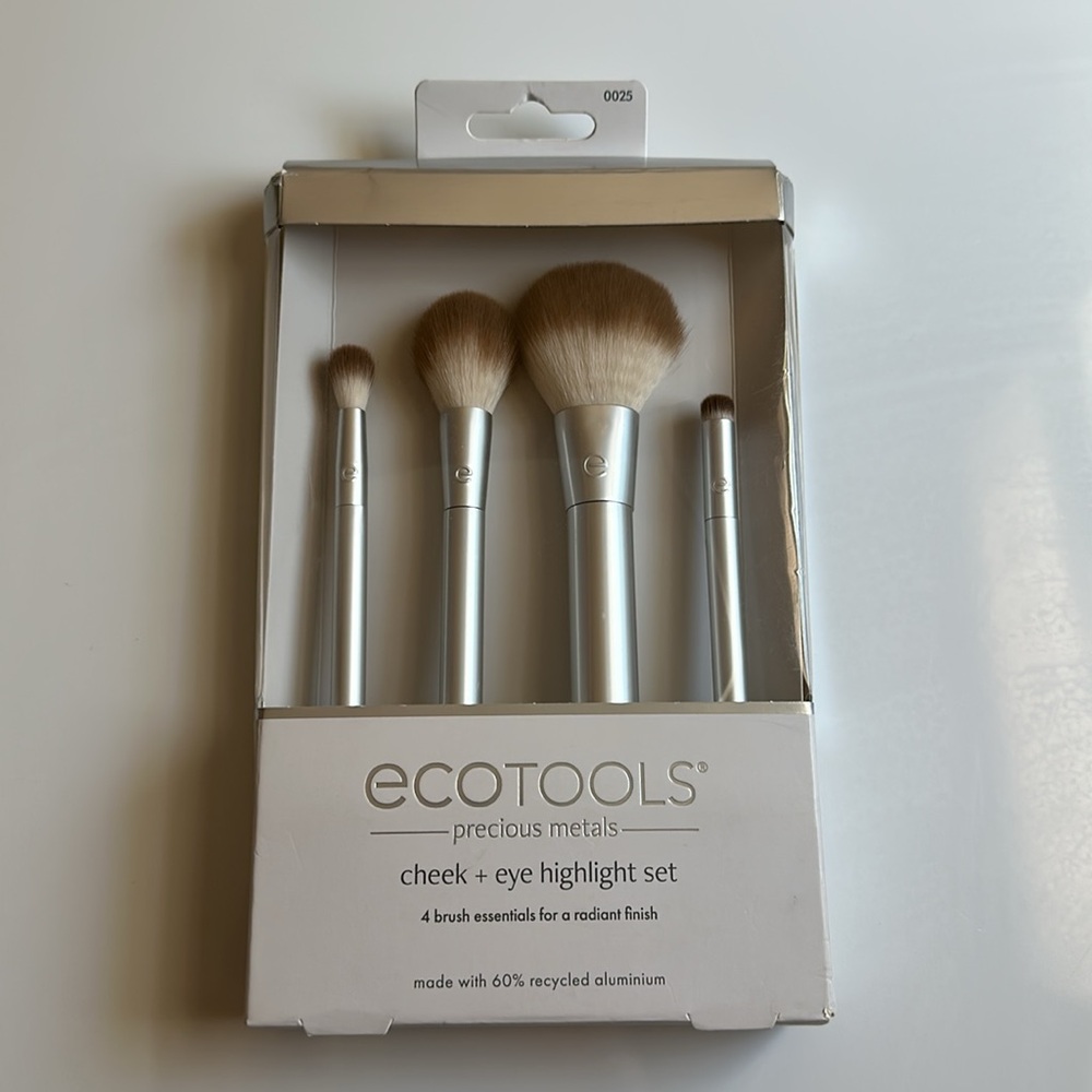 🆕 EcoTools Makeup Brush Set Cheek + Highlight NWT